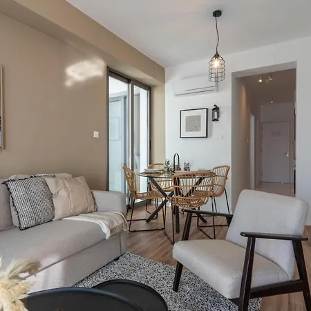 Stars 1-bedroom In Apartment *